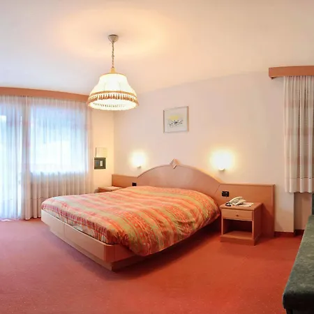 Hotel Dolomites Canazei
